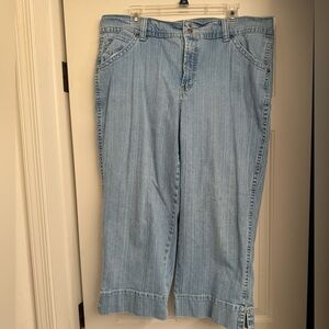Gloria Vanderbilt Denim Capris